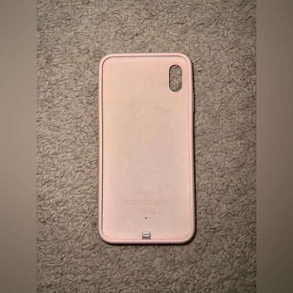 iPhone XS Max pink charging case - Picture 2 of 4